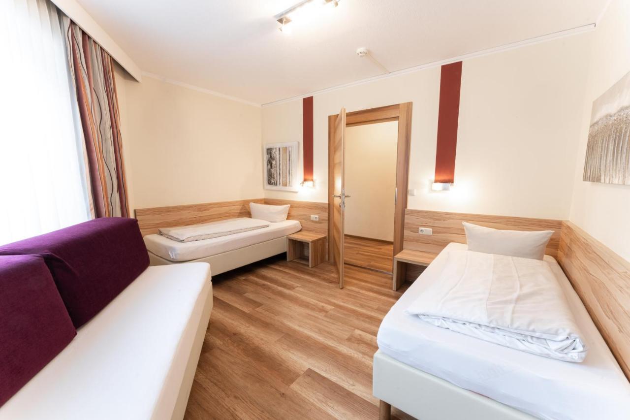Aparthotel Dorfplatzl Garni Tux Extérieur photo