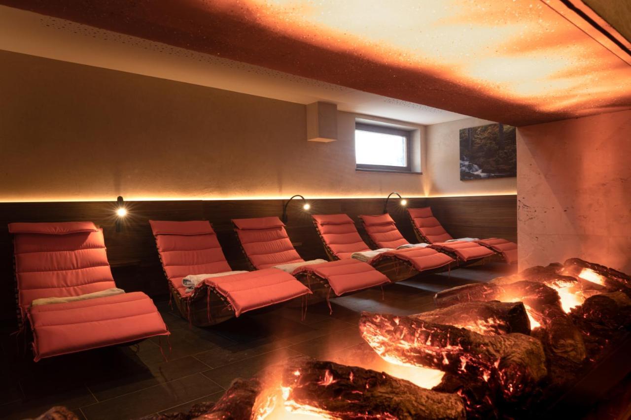 Aparthotel Dorfplatzl Garni Tux Extérieur photo