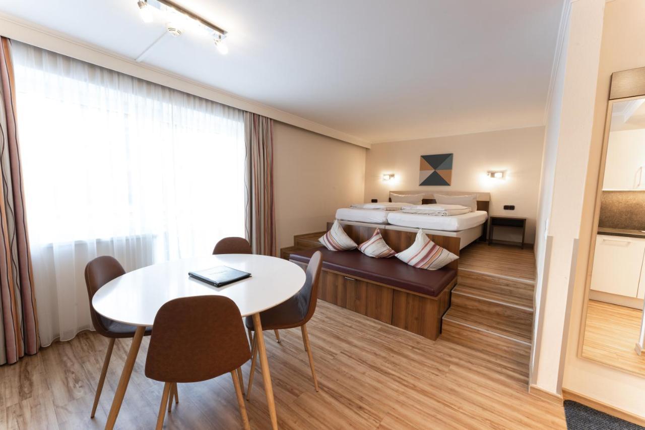 Aparthotel Dorfplatzl Garni Tux Extérieur photo