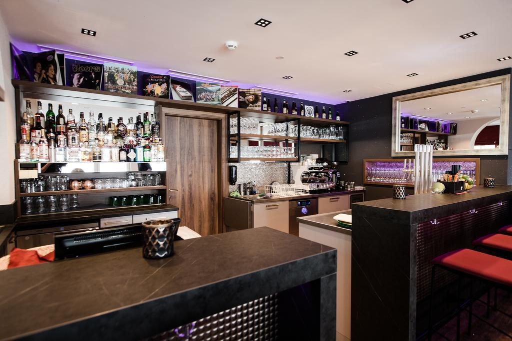 Aparthotel Dorfplatzl Garni Tux Extérieur photo
