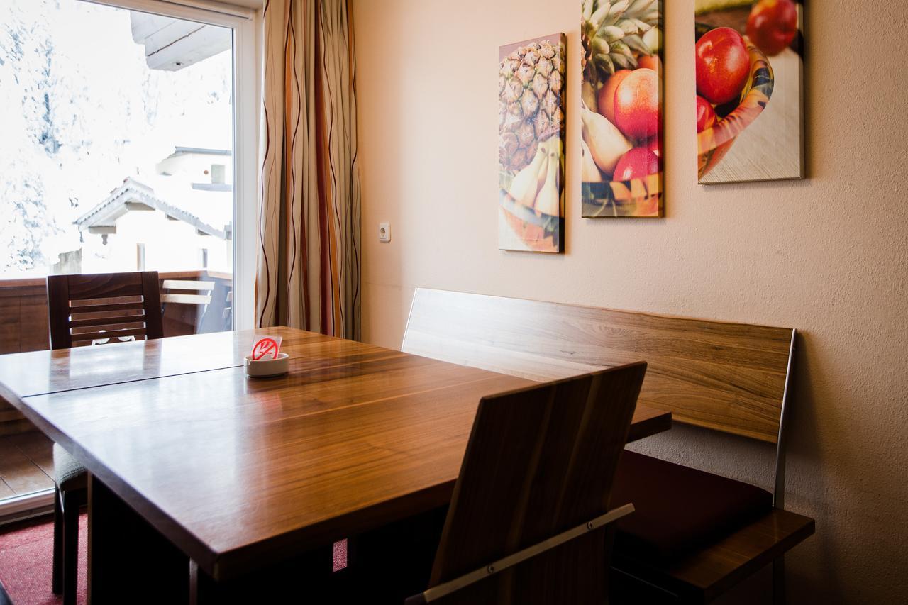 Aparthotel Dorfplatzl Garni Tux Extérieur photo