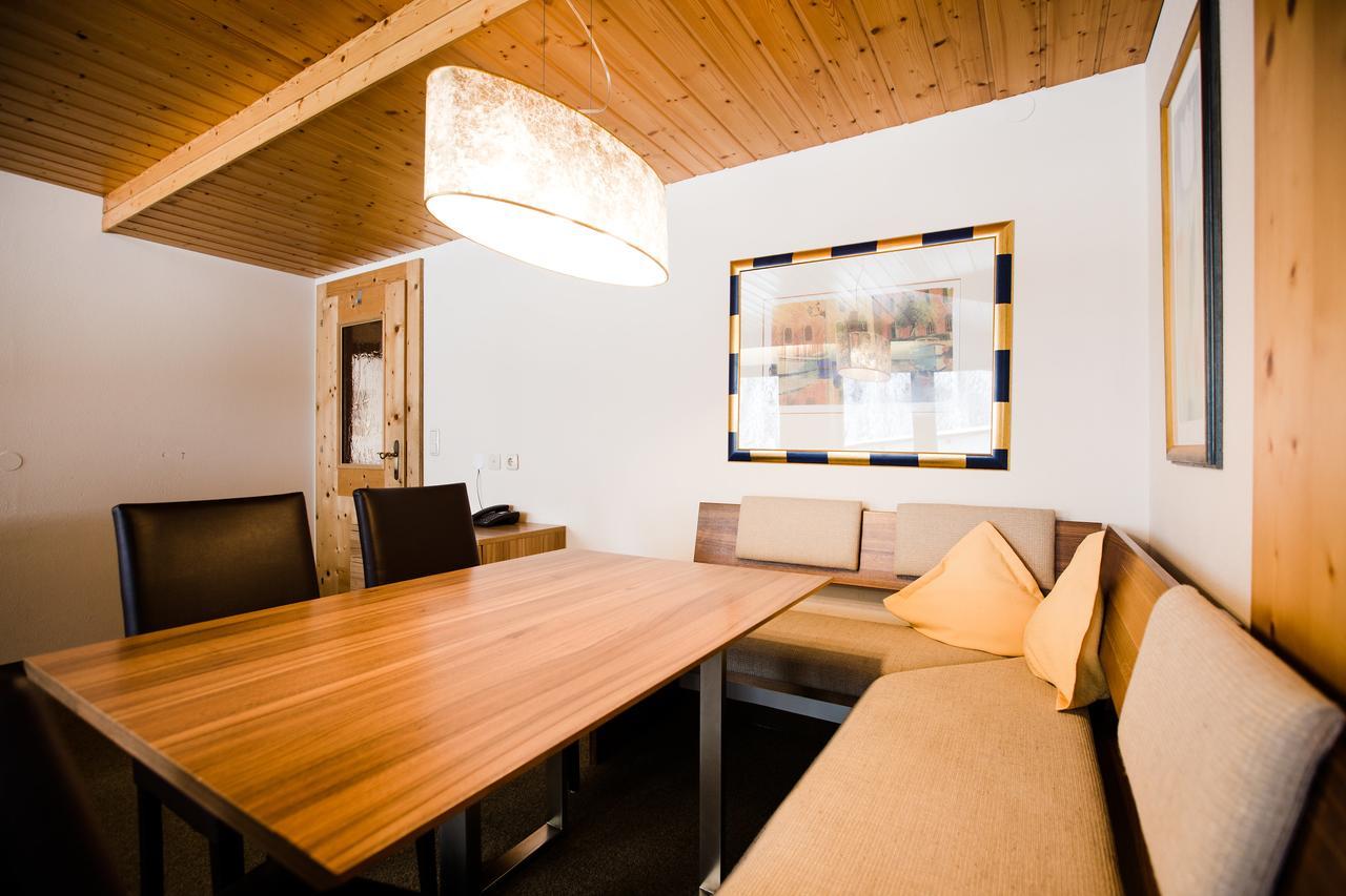 Aparthotel Dorfplatzl Garni Tux Extérieur photo