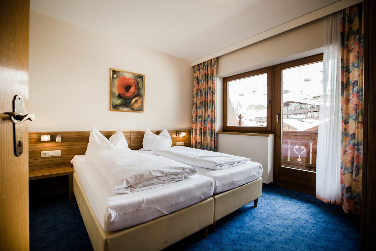 Aparthotel Dorfplatzl Garni Tux Extérieur photo